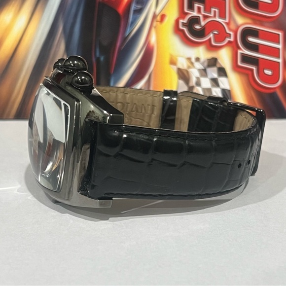 Invicta Lupah Black and Silver Vintage Watch - Picture 3 of 12